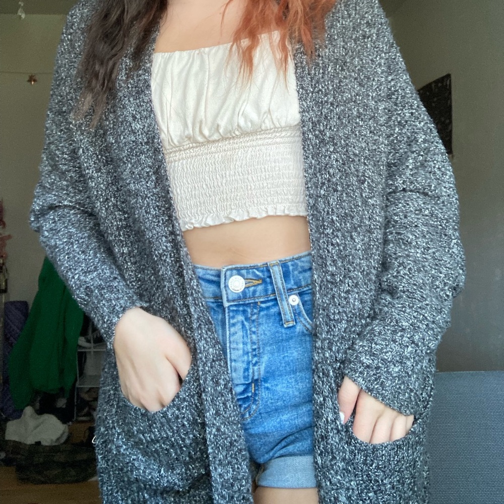 American Eagle heather grey cardigan with pockets
